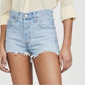 Levi’s 501 light blue denim short size 29